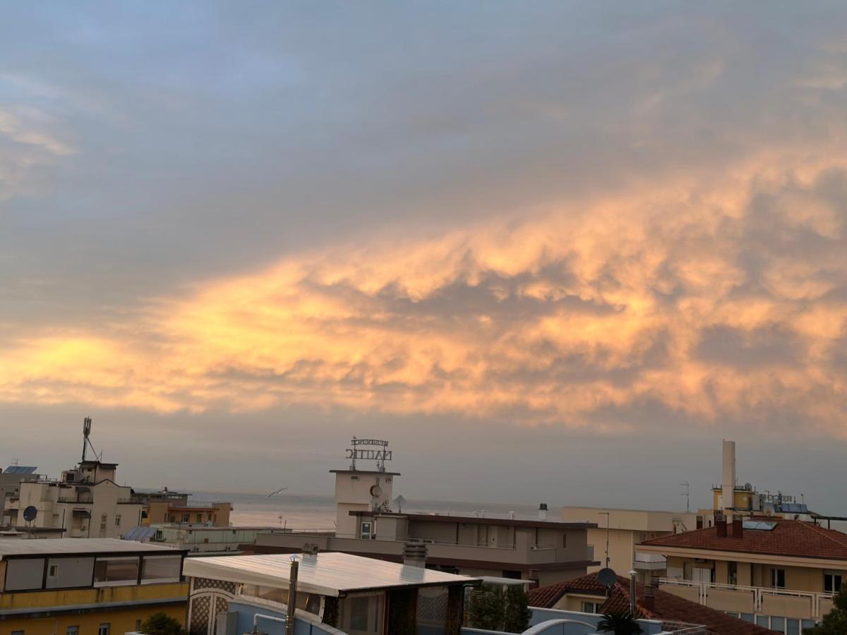 Albergo B&B Serafini Rimini Eksteriør bilde