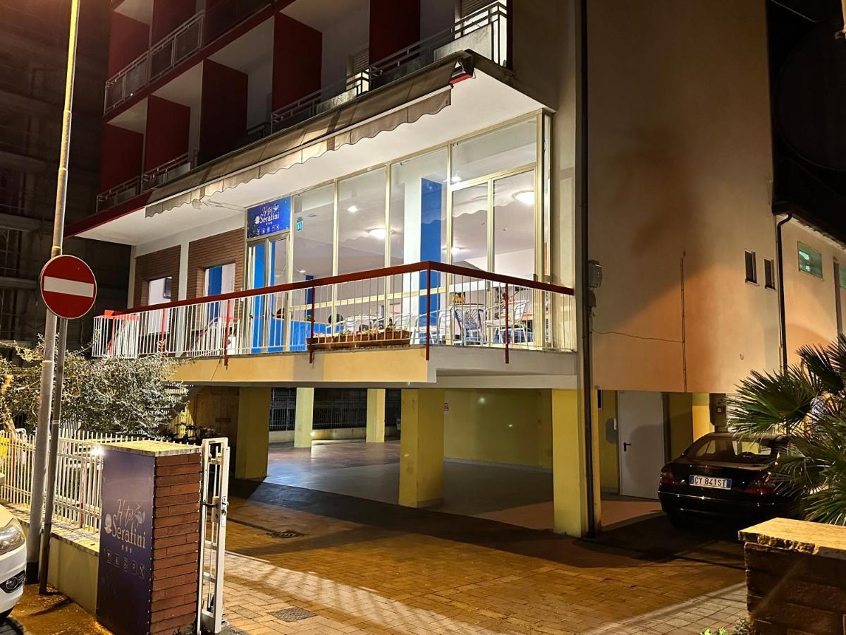 Albergo B&B Serafini Rimini Eksteriør bilde