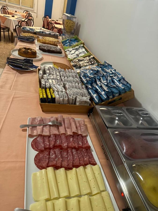 Albergo B&B Serafini Rimini Eksteriør bilde
