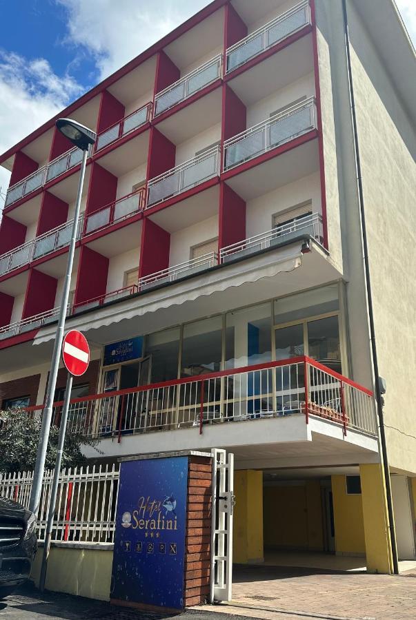 Albergo B&B Serafini Rimini Eksteriør bilde