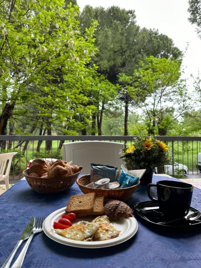 Albergo B&B Serafini Rimini Eksteriør bilde