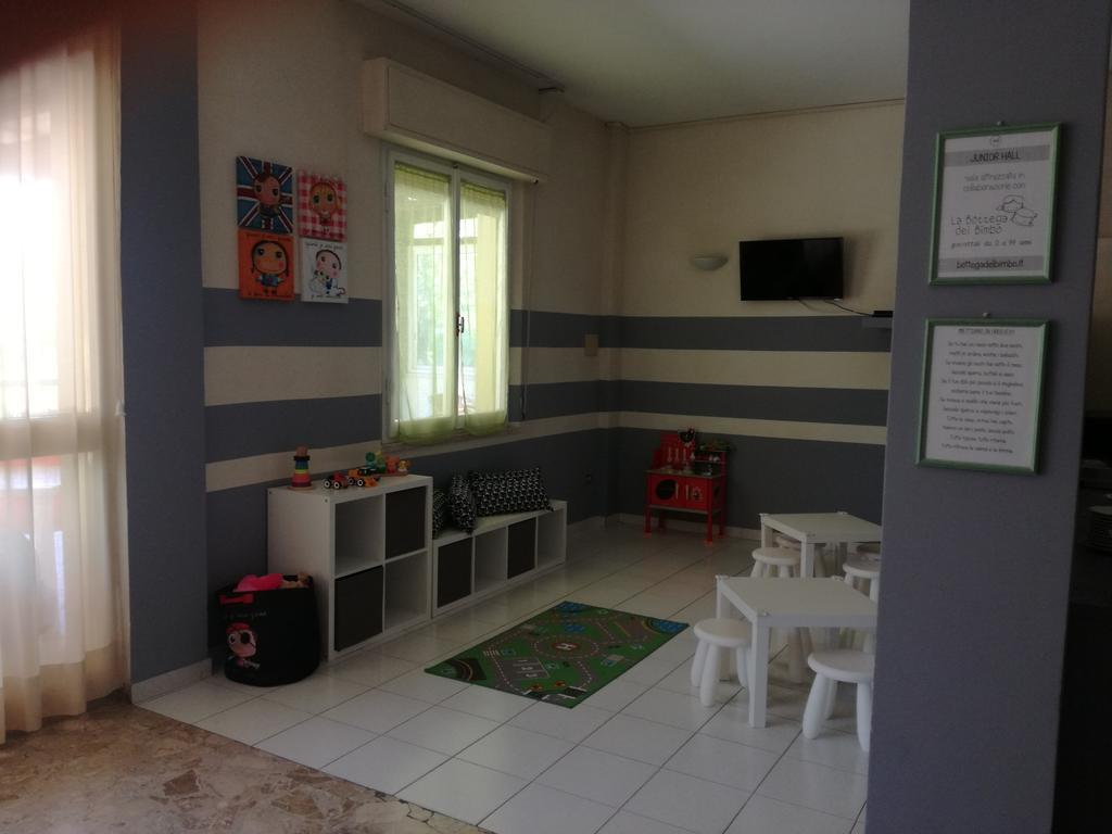 Albergo B&B Serafini Rimini Eksteriør bilde